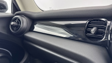 MINI Hatchback 1.5 Cooper Classic 3dr Auto Petrol Hatchback